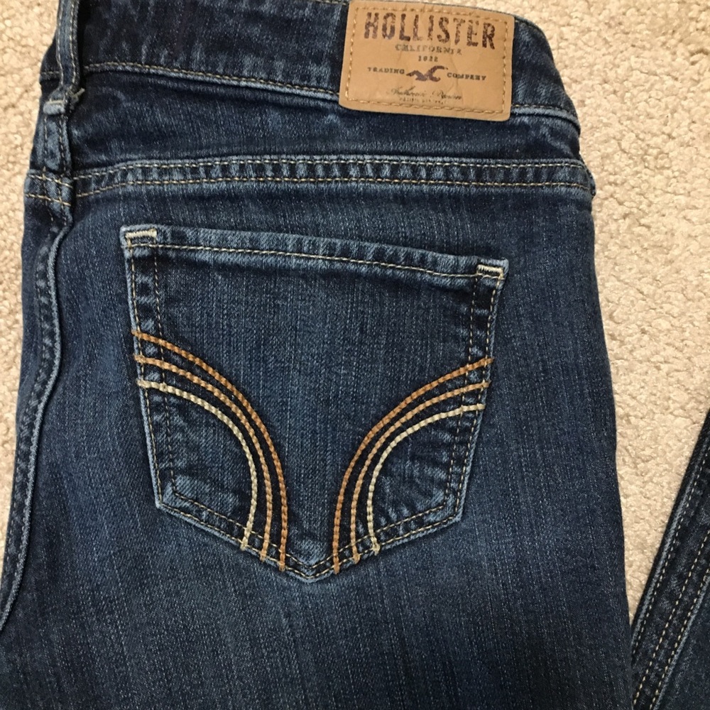 Hollister Jeans - Picture 2 of 5